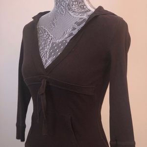 Women's three quarter length top